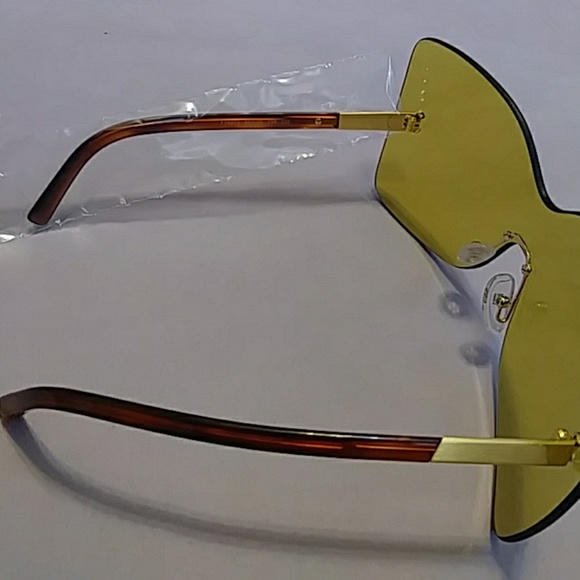 Fendi Shield Frame 65mm Sunglasses - Picture 5 of 7